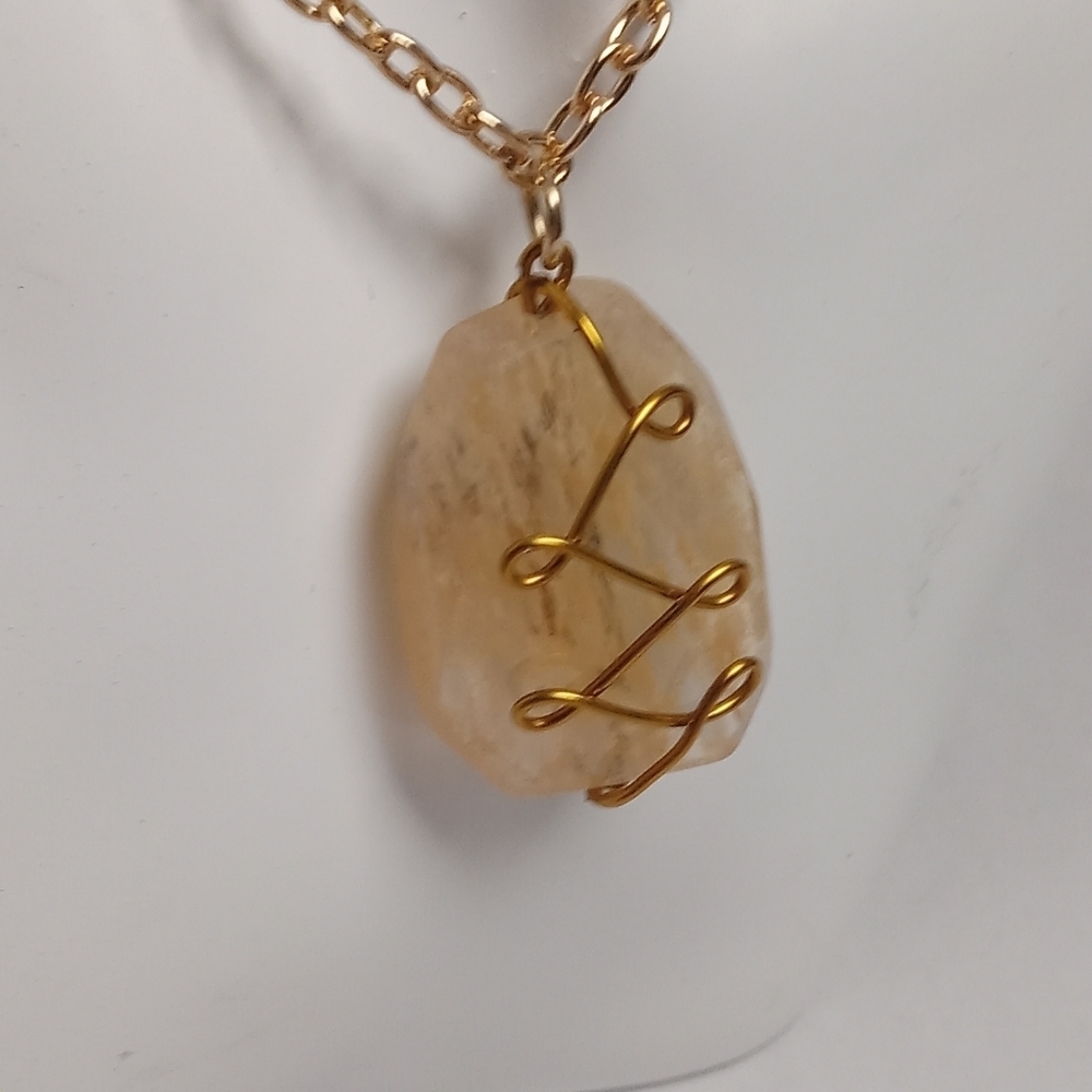 Hand Crafted Gold Wire Wrapped Stone Necklace - Picture 3 of 5